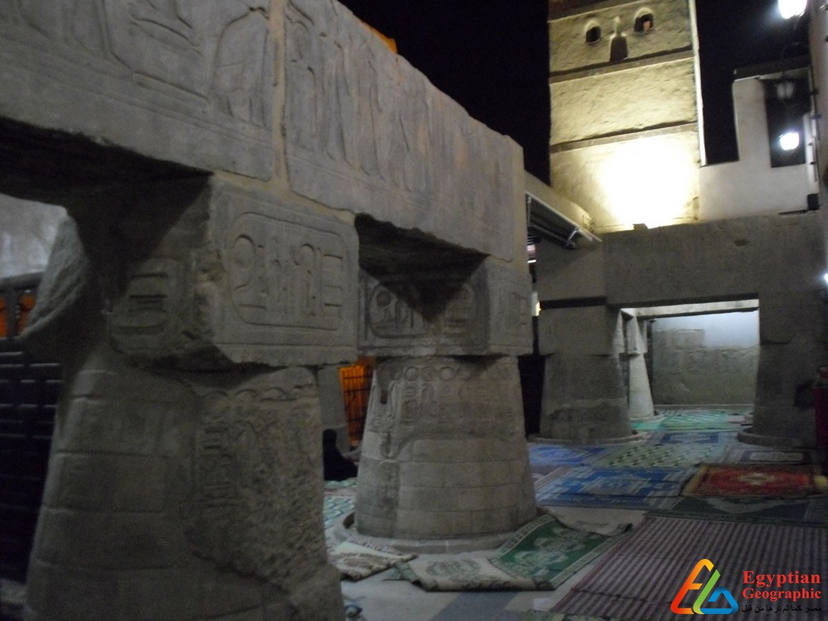 مسجد أبو الحجاج الاقصري بين الأثار المصرية القديمة